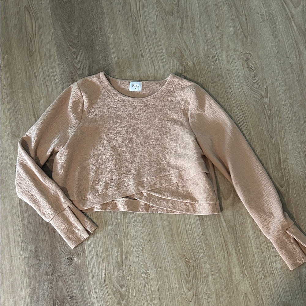 Maternity Long Sleeve Cropped Top